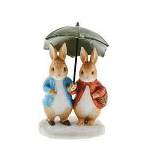Beatrix Potter Peter Rabbit & Flopsy in Winter Figurine